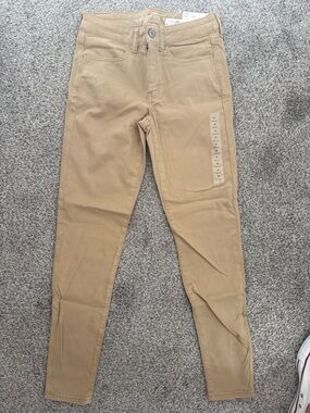 American Eagle Outfitters Khaki Stretch Jeggings
